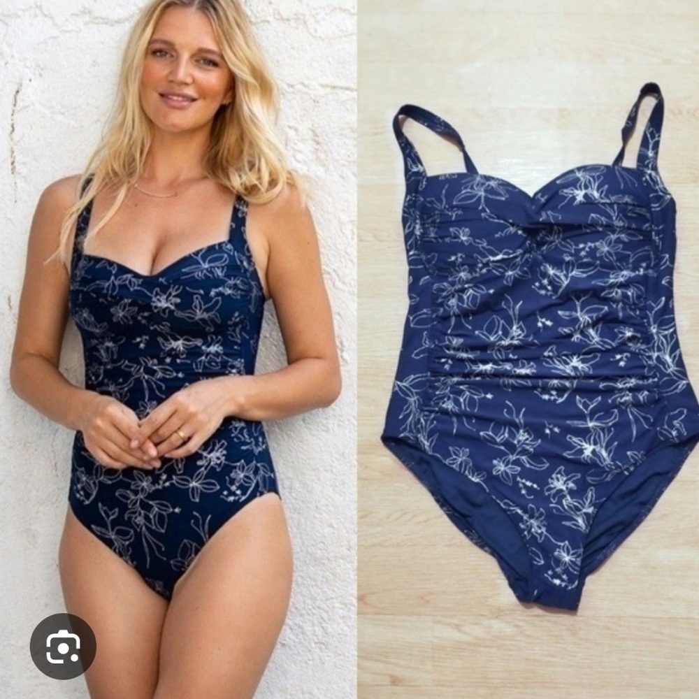Navy Floral One-Piece Swimsuit with‎ Sweetheart Neckline